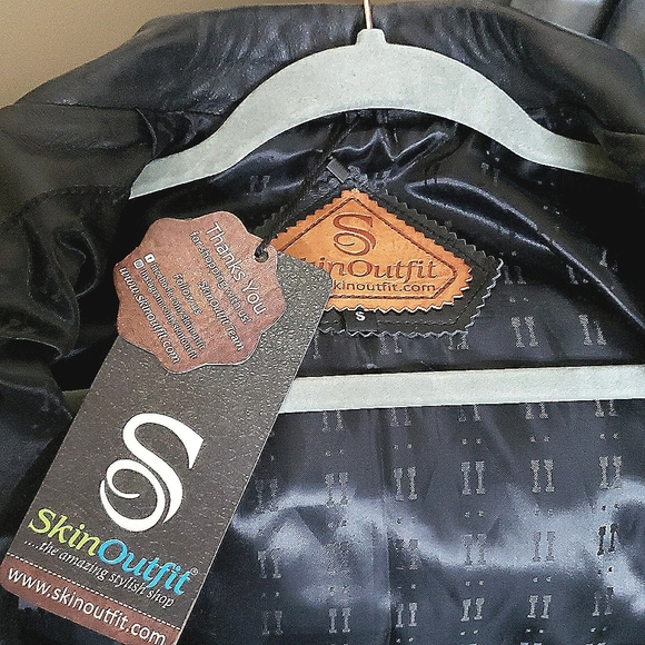 Nwt  black lambskin  leather biker jacket - Picture 2 of 8